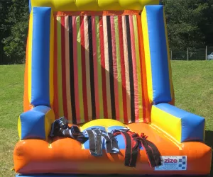 Attap'mouches - Dynamic Land